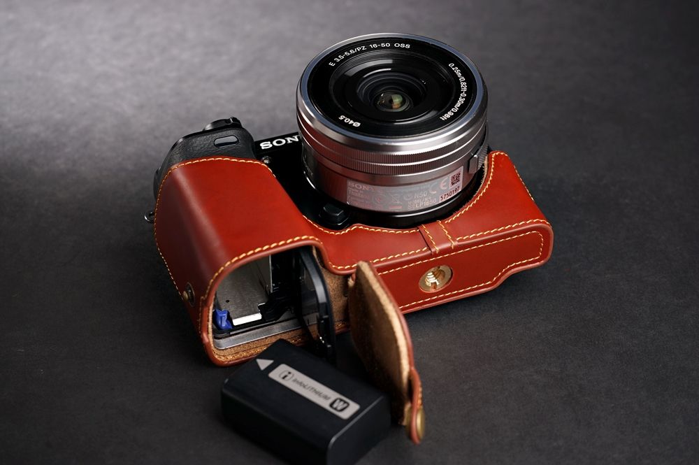 [TP] EZ Access Camera Bag Half Case for SONY A6000 Alpha 6000 Genuine