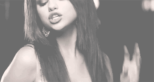 Selena Gomez gif photo: Selena Gomez gif selena_gomez___gif___2_by_eliigaleerti-d5ew9bx.gif
