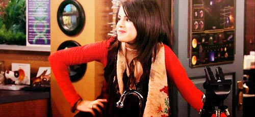 Selena Gomez gif photo: SELENA GOMEZ GIF tumblr_mdngh8GTBc1ry62se.gif