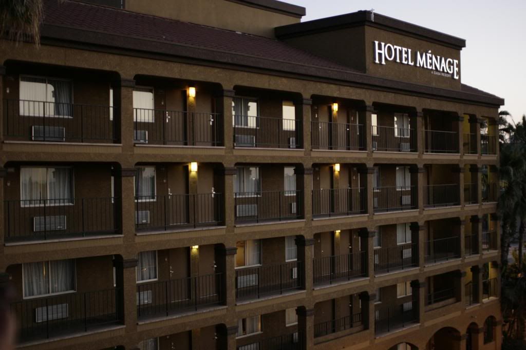 IMAGE: http://i1278.photobucket.com/albums/y510/robfontelera78/Club%20Shots/_MG_7445.jpg