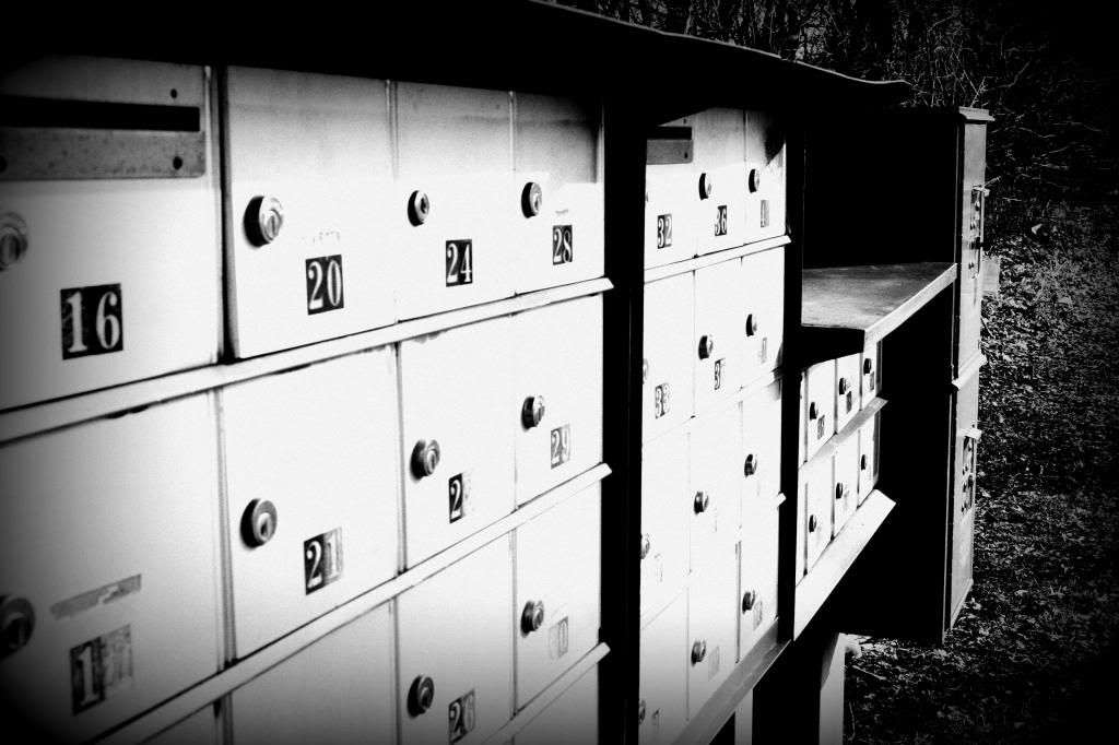 IMAGE: http://i1278.photobucket.com/albums/y513/lmhillyer82/mailboxesjpg_zpsa8ce741e.jpg