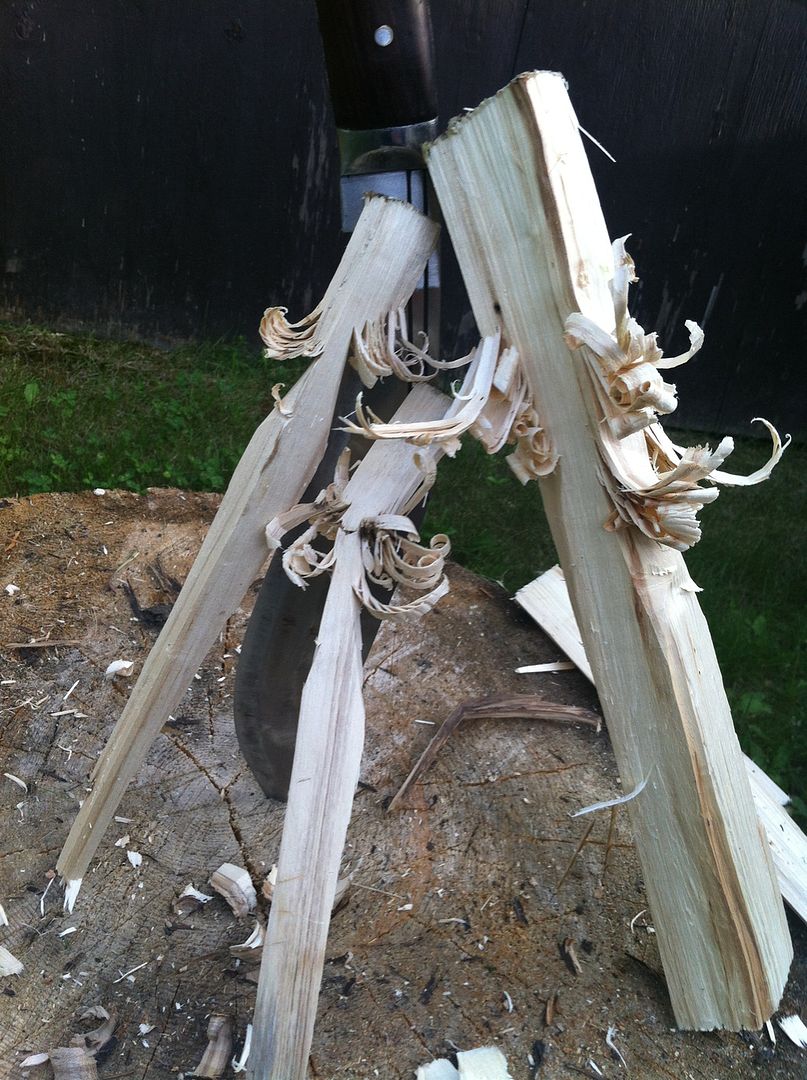 The common question of small axe/hatches vs Kukri Bushcraft USA Forums