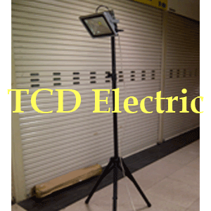 Tripod Lampu Portable Lampu Sorot LED Hemat Energy