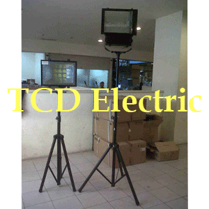 Tiang Tripod Lampu Sorot Metal Halide