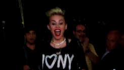 Miley Cyrus gif photo: Miley Cyrus Gif tumblr_mpbn3oXj9r1s3labjo1_250_zps5d6a1d38.gif