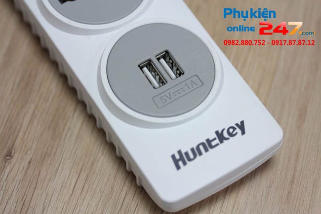 Ổ cắm đa năng Huntkey SZN-507 3m chống sét 4 ổ / 2 USB 2.1A